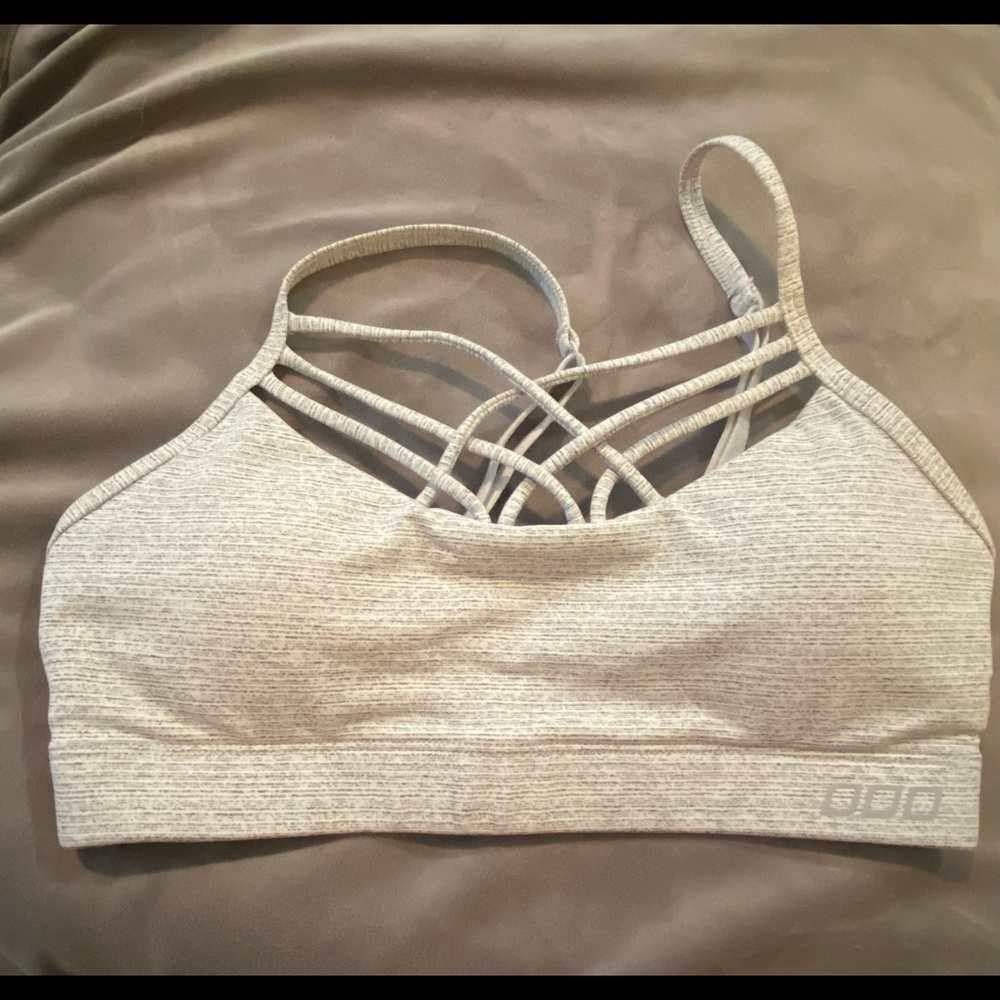 Lorna Jane Gray with front crisscross, EUC, size Med